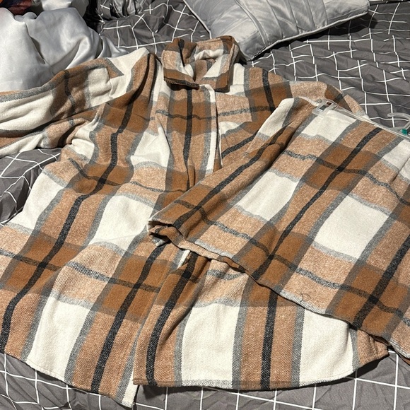 Dresses & Skirts - Plaid Jacket and Skirt Set NWOT